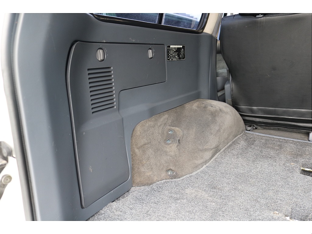 トヨタ ランドクルーザー80(26枚目)