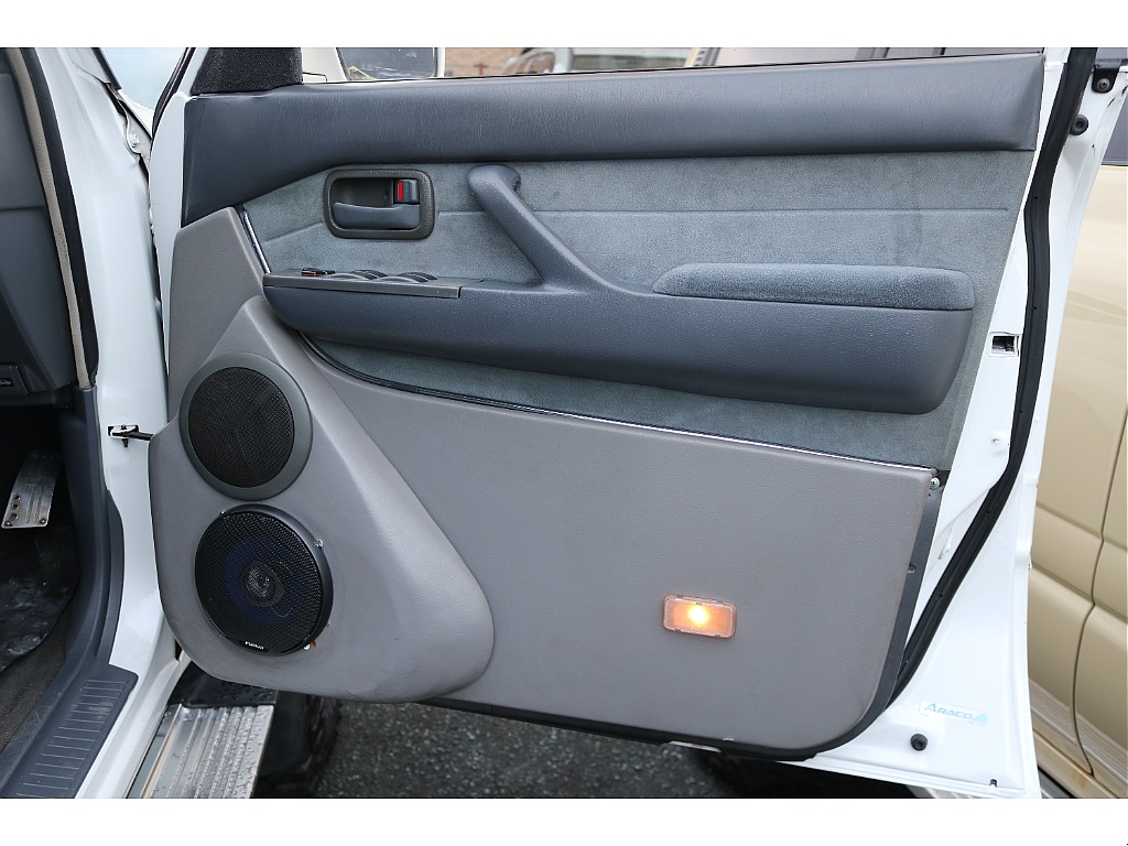 トヨタ ランドクルーザー80(31枚目)