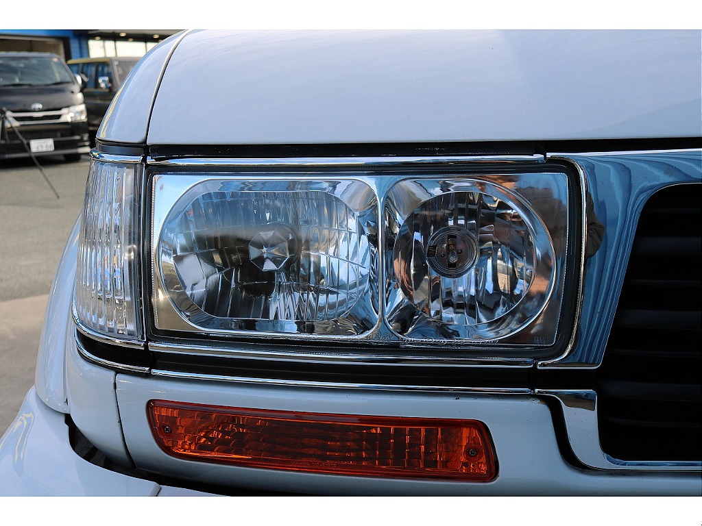 トヨタ ランドクルーザー80(56枚目)