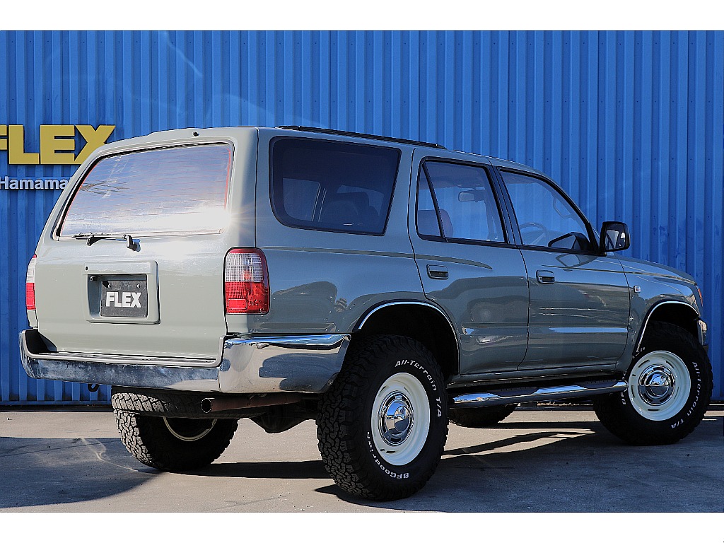 トヨタ ハイラックスサーフ(2枚目)