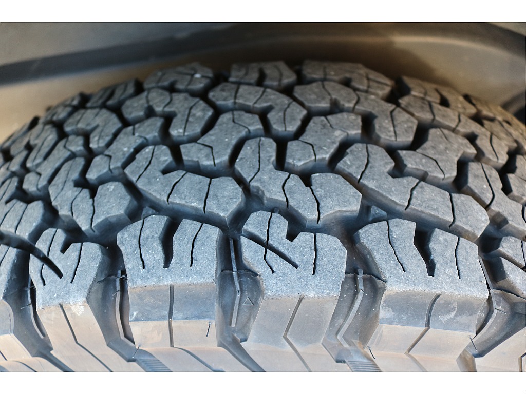 トヨタ ハイラックスサーフ(24枚目)