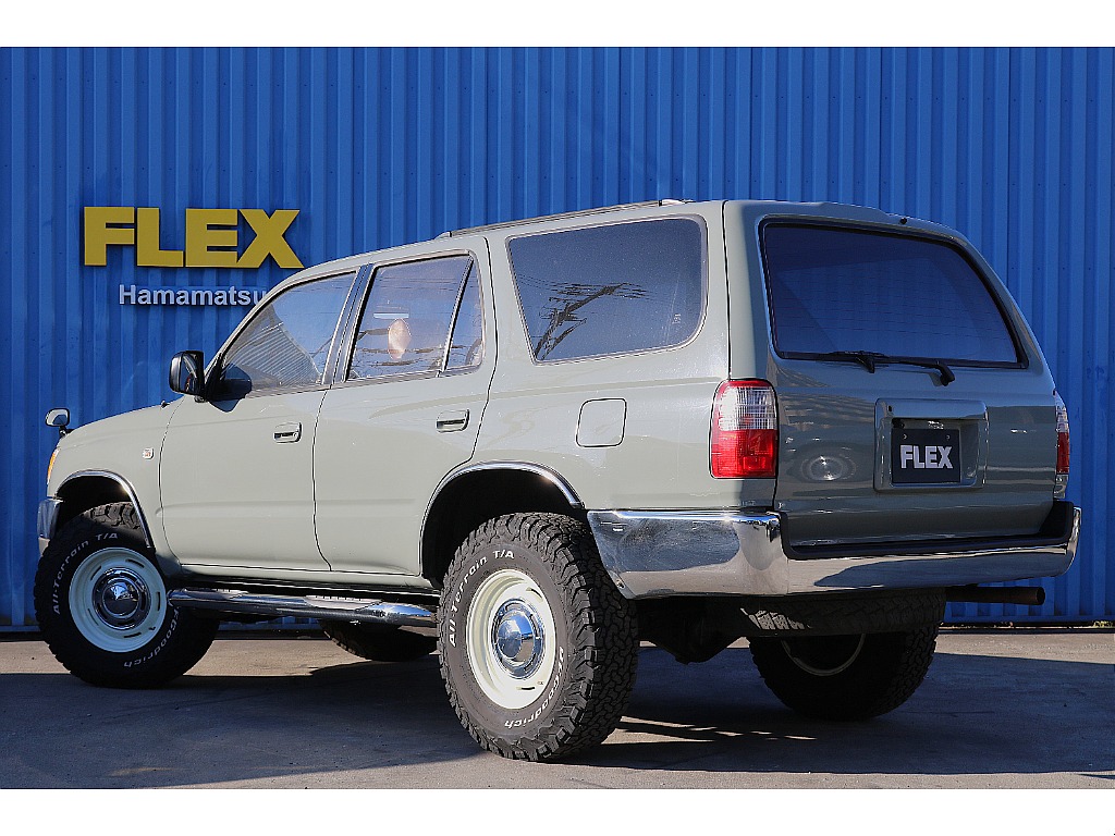 トヨタ ハイラックスサーフ(4枚目)