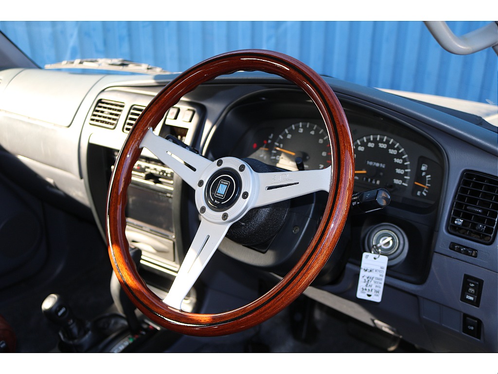 トヨタ ハイラックスサーフ(33枚目)