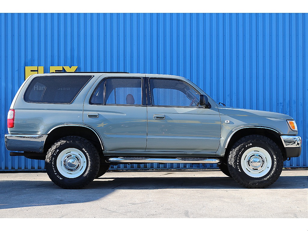 トヨタ ハイラックスサーフ(6枚目)