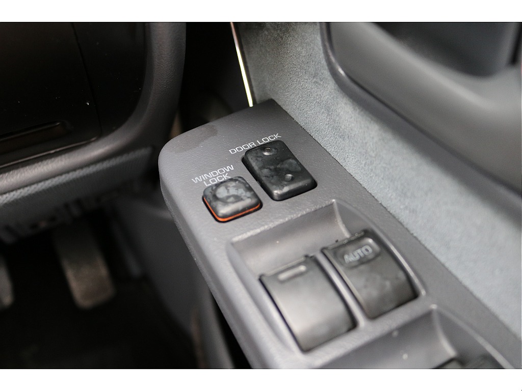 パワーウインドウスイッチ