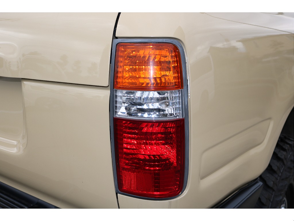 トヨタ ランドクルーザー80(21枚目)