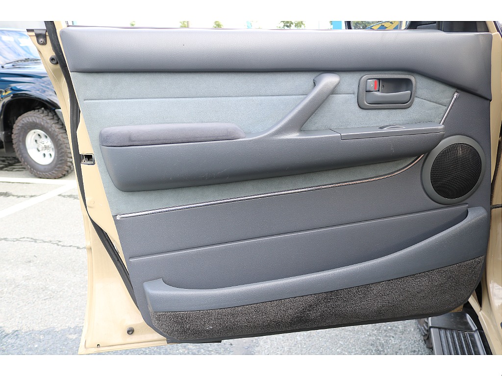 トヨタ ランドクルーザー80(34枚目)