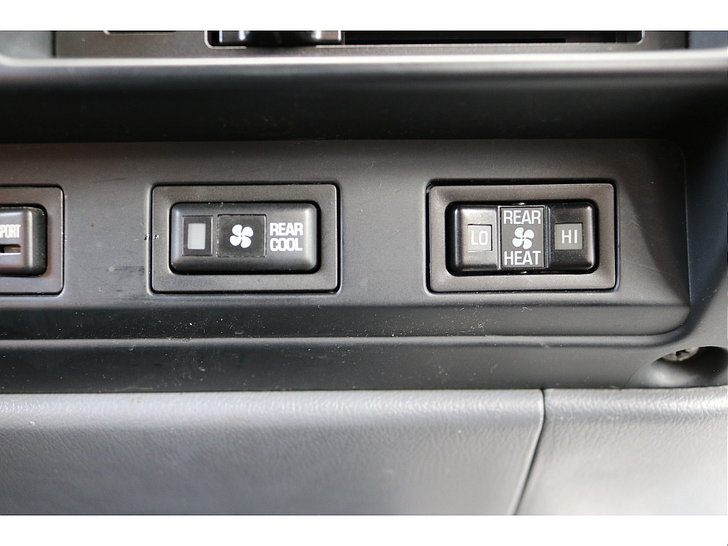 トヨタ ランドクルーザー80(48枚目)