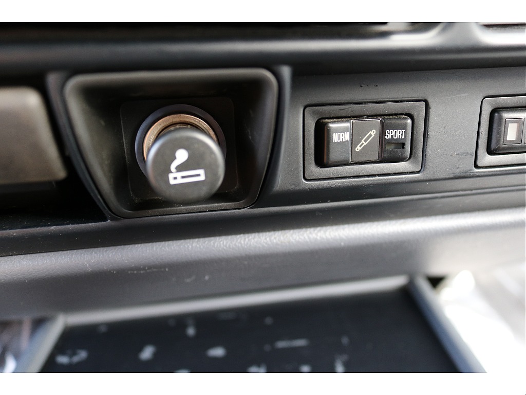 トヨタ ランドクルーザー80(49枚目)