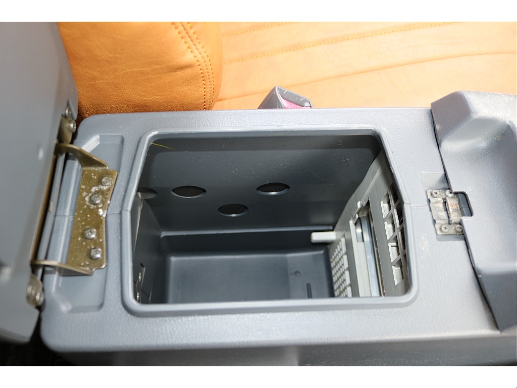 トヨタ ランドクルーザー80(54枚目)