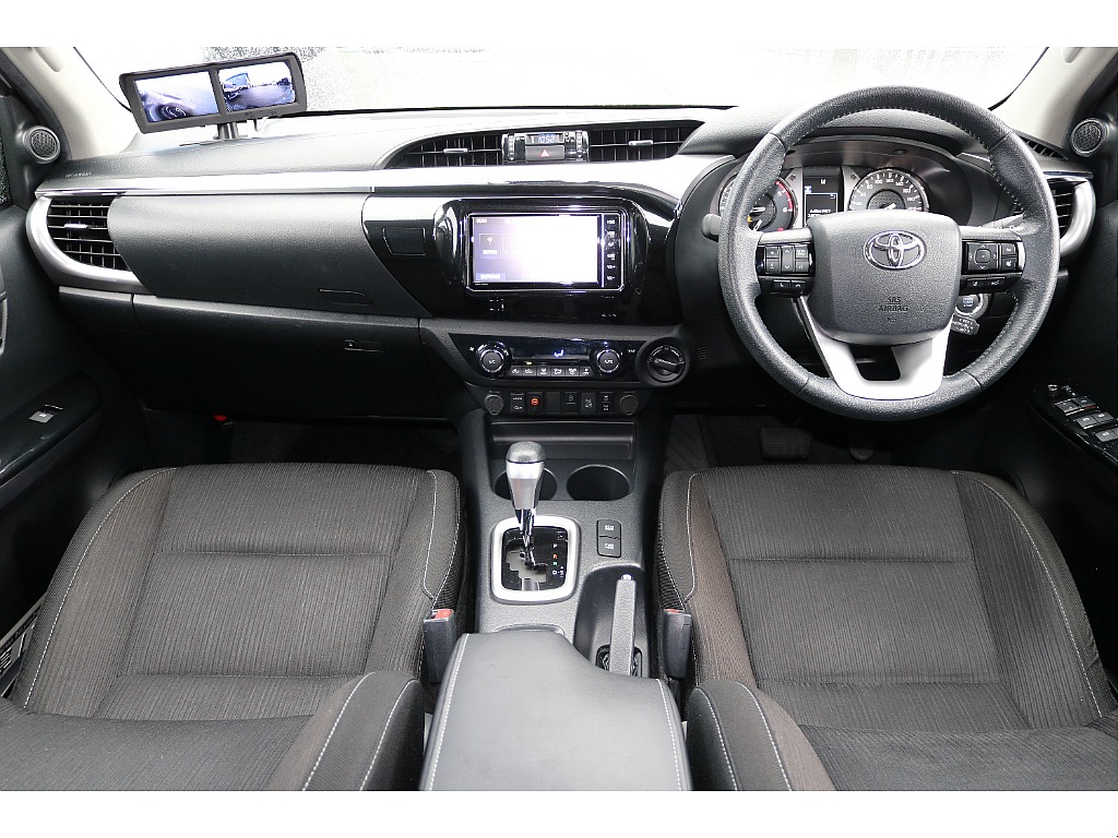 トヨタ ハイラックス(2枚目)