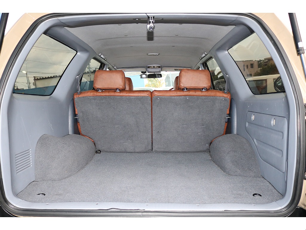 トヨタ ハイラックスサーフ(16枚目)