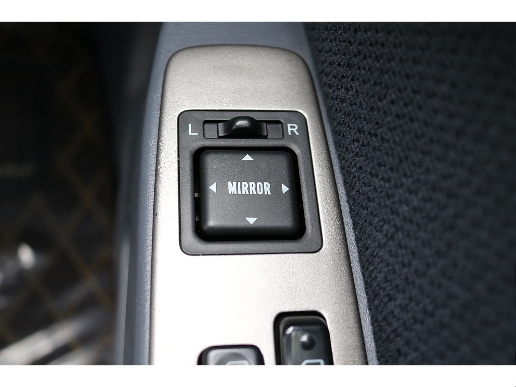 ミラー調整スイッチ