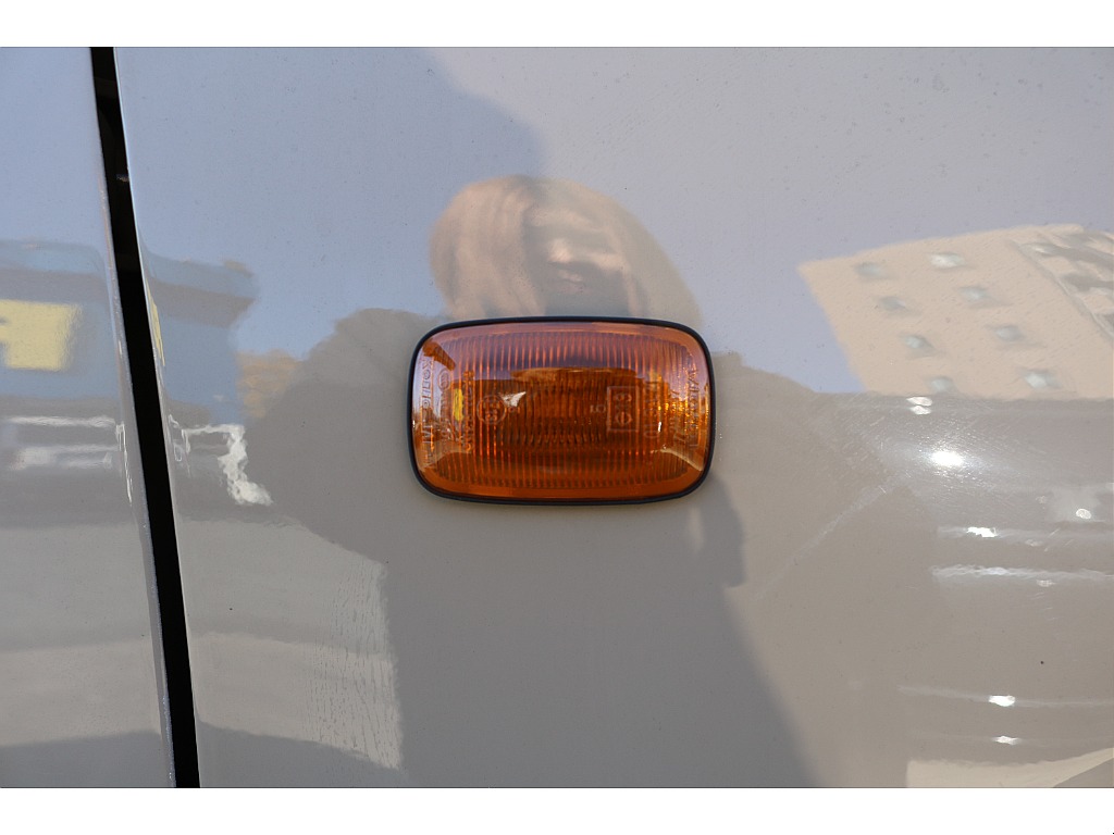 サイドマーカー