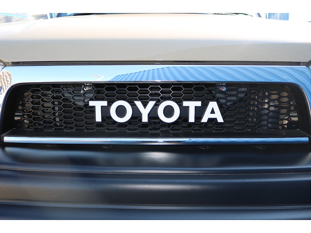 TOYOTAロゴグリル