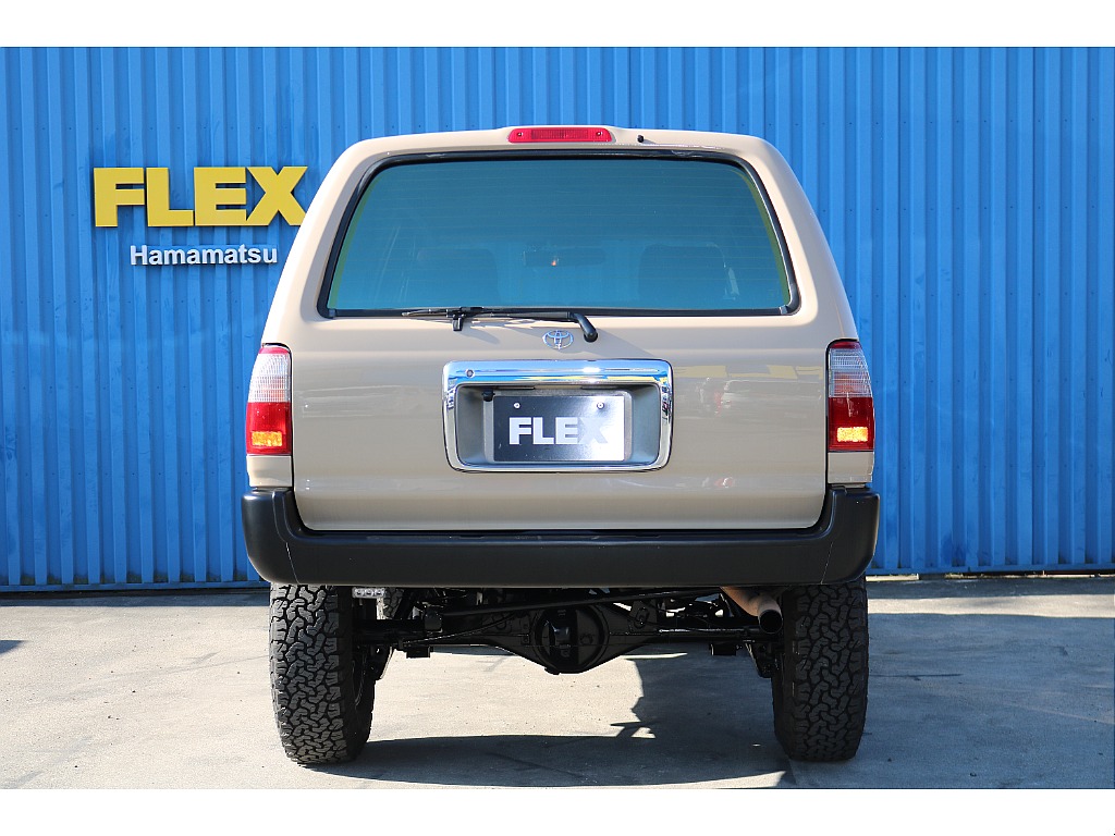 トヨタ ハイラックスサーフ(9枚目)