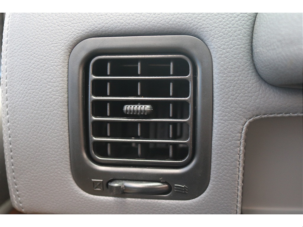 エアコン吹き出し口