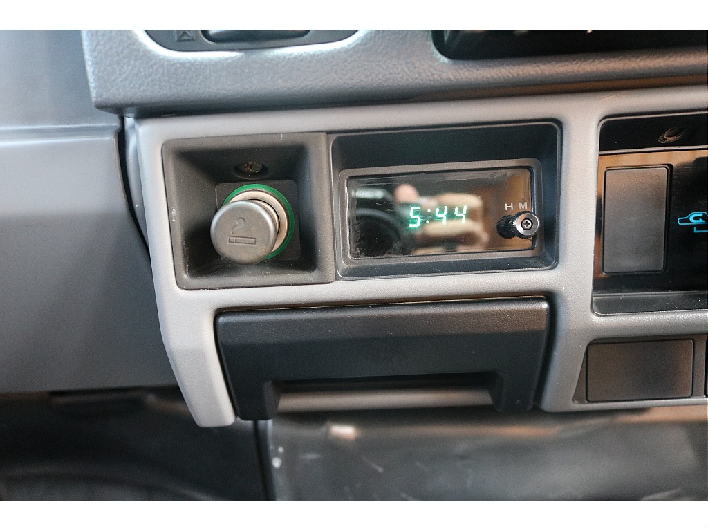 シガーソケット/灰皿