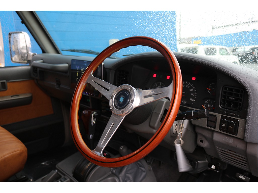 NARDIステアリング