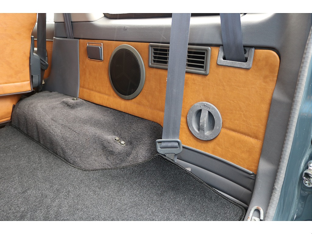 ラゲッジサイド