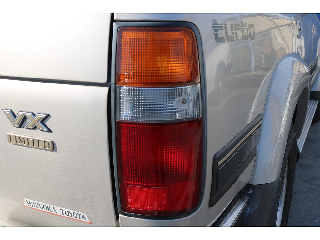 トヨタ ランドクルーザー80(13枚目)