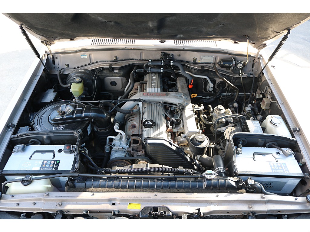 トヨタ ランドクルーザー80(33枚目)