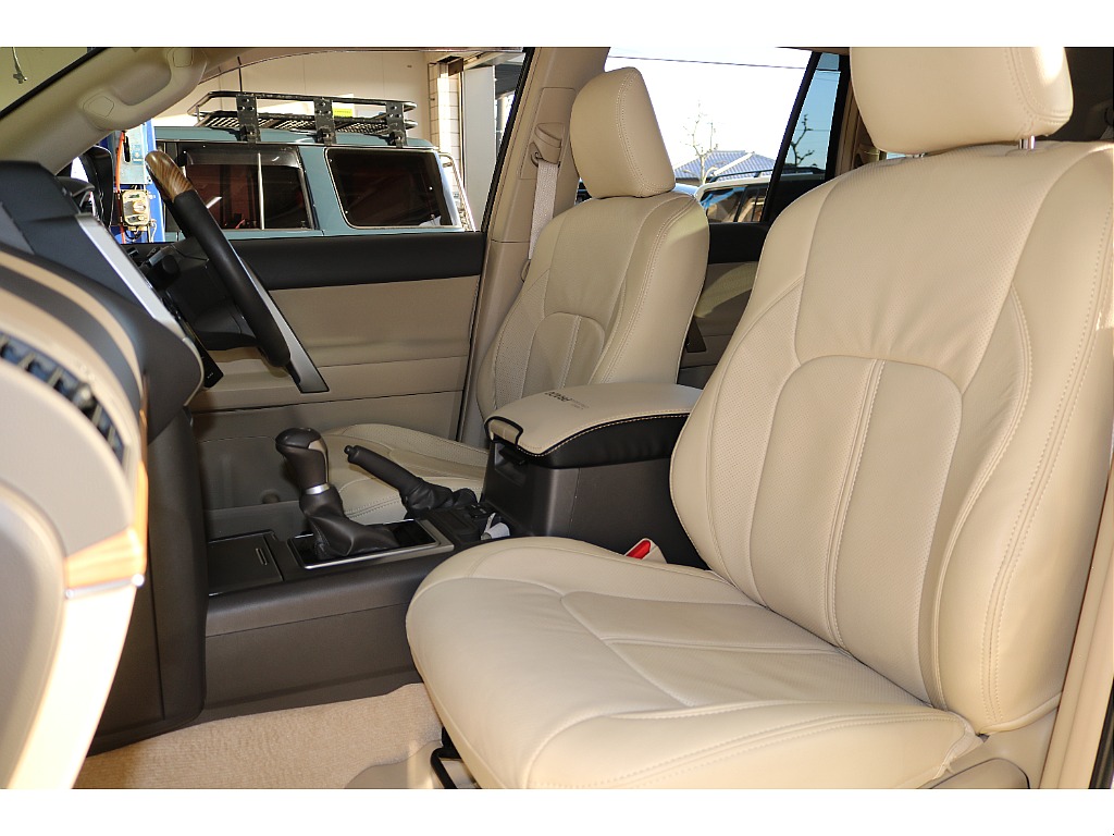 トヨタ ランドクルーザープラド(13枚目)