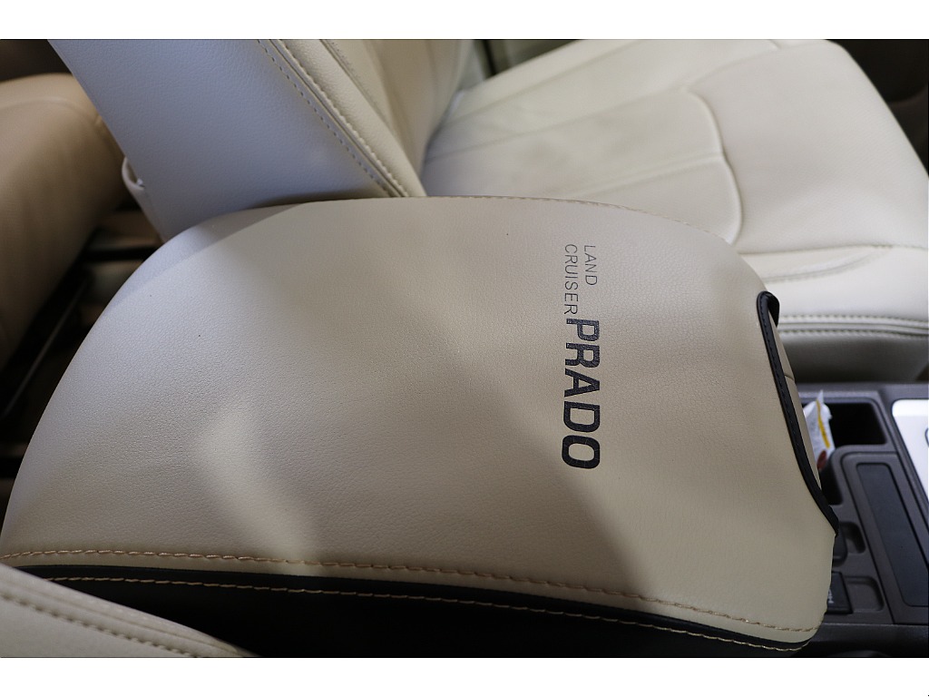 トヨタ ランドクルーザープラド(50枚目)