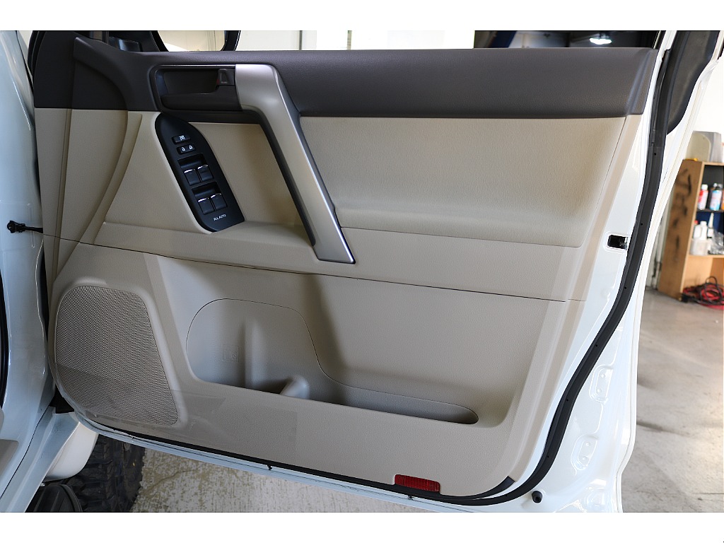 トヨタ ランドクルーザープラド(58枚目)