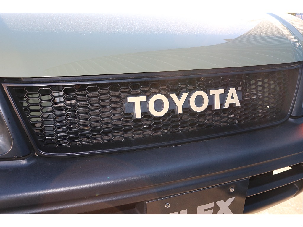 TOYOTAロゴグリル