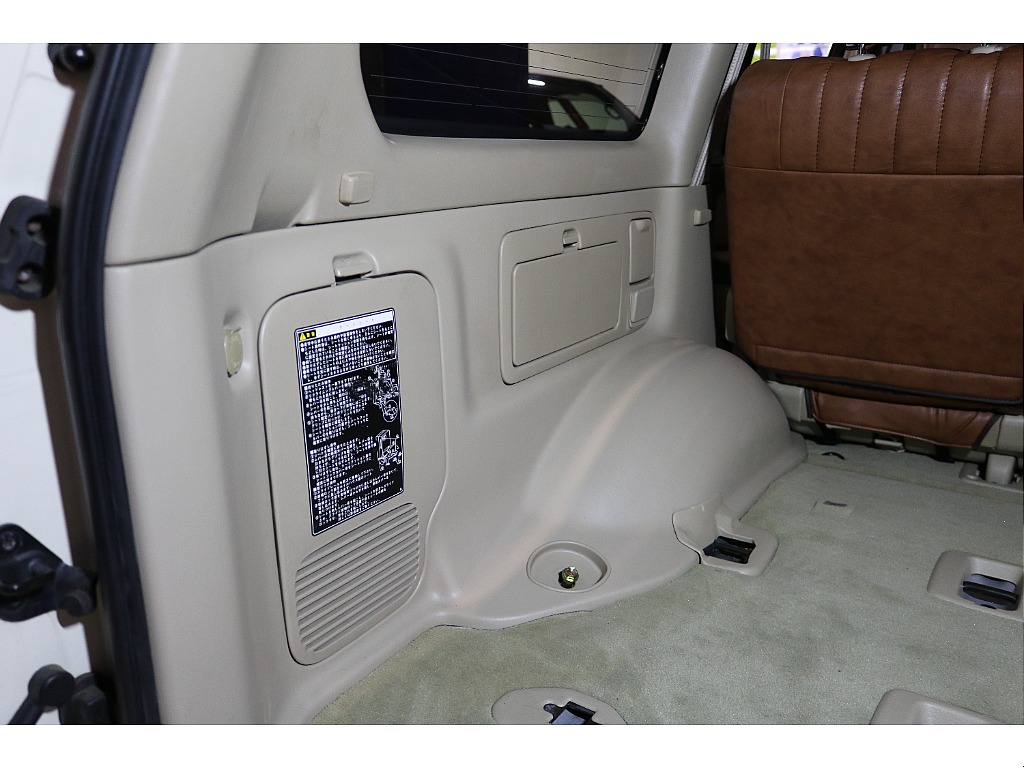 ラゲッジサイド