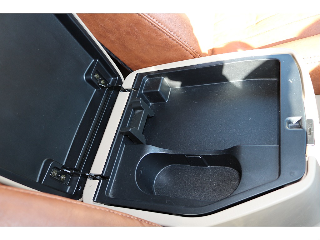 センターコンソール