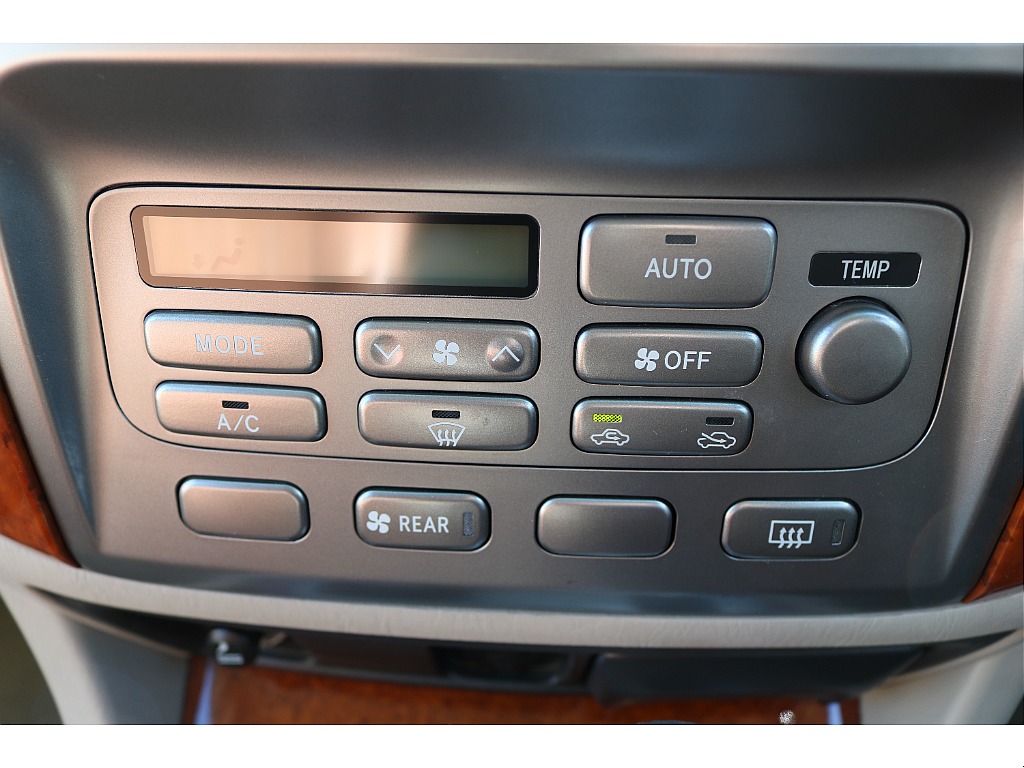 エアコンスイッチ