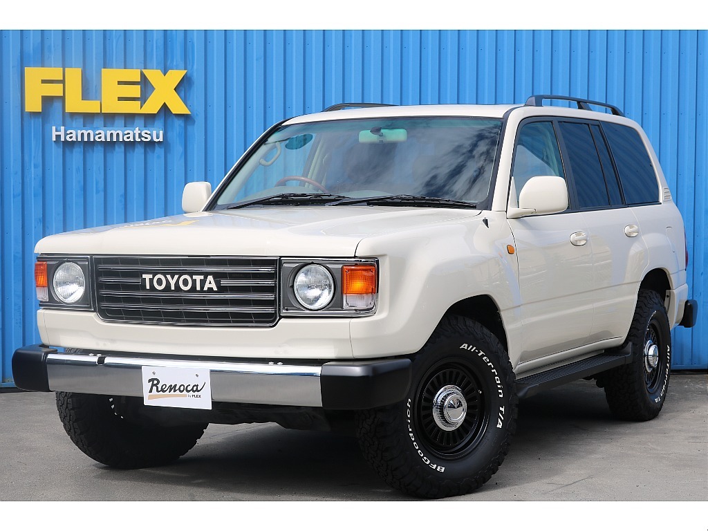 トヨタ ランドクルーザー100(1枚目)