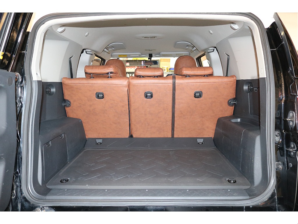 ラゲッジも広々！ 樹脂なので、ガシガシ使えます！