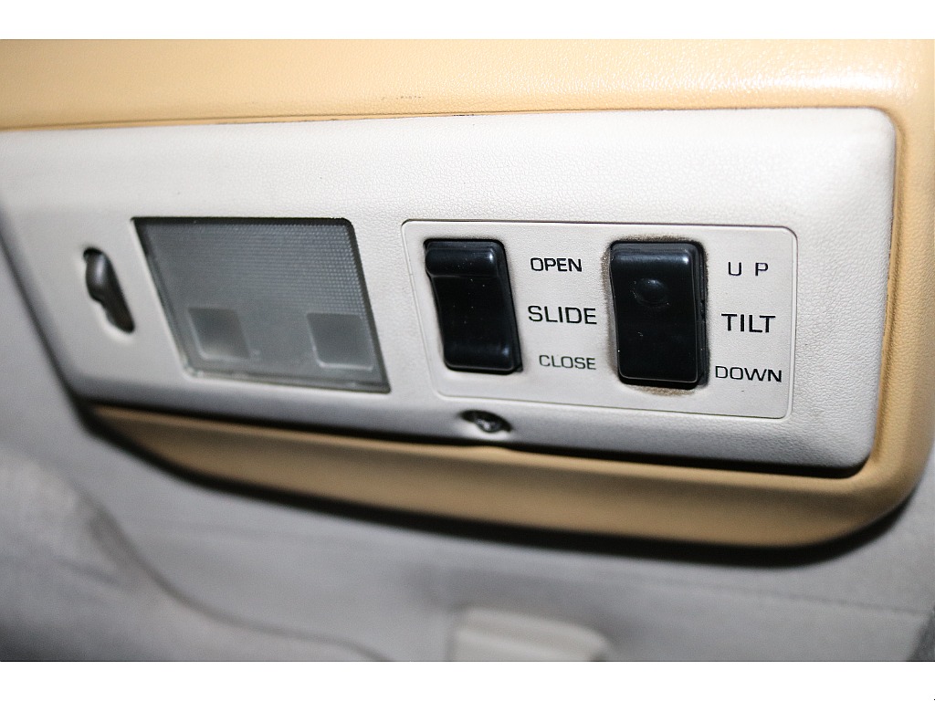 サンルーフスイッチ