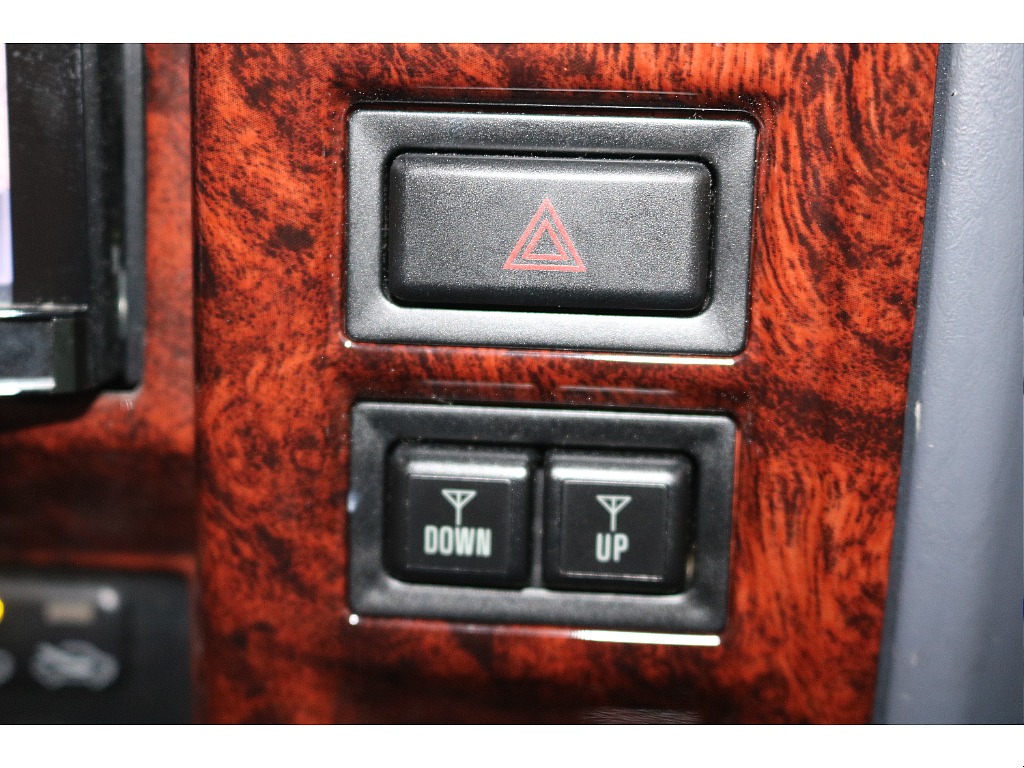 ハザードスイッチ