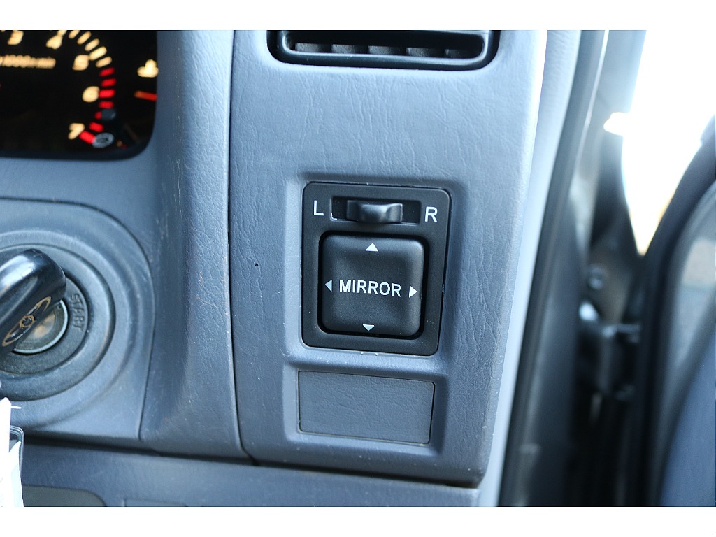 トヨタ ランドクルーザープラド(47枚目)