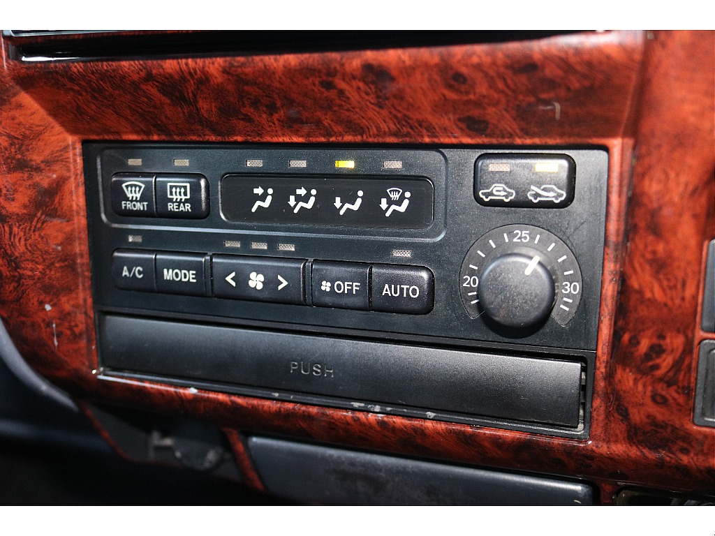 トヨタ ランドクルーザープラド(52枚目)