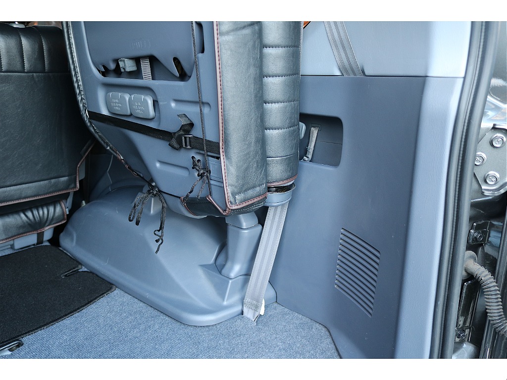 トヨタ ランドクルーザープラド(60枚目)