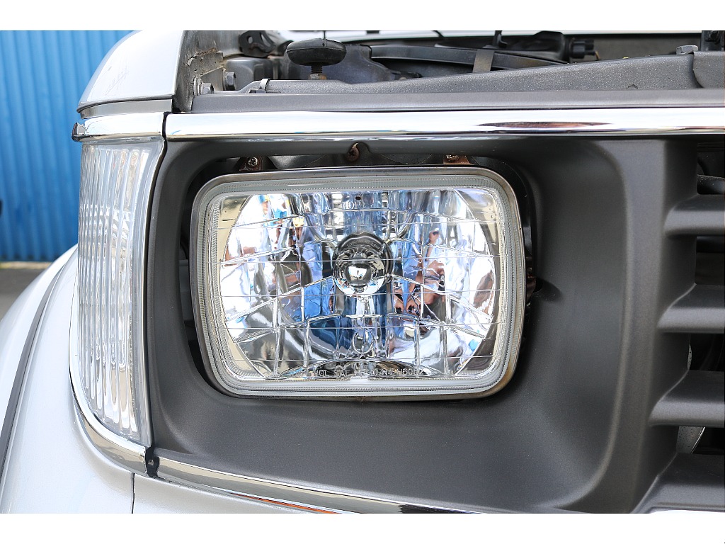 【新品】ヘッドライト