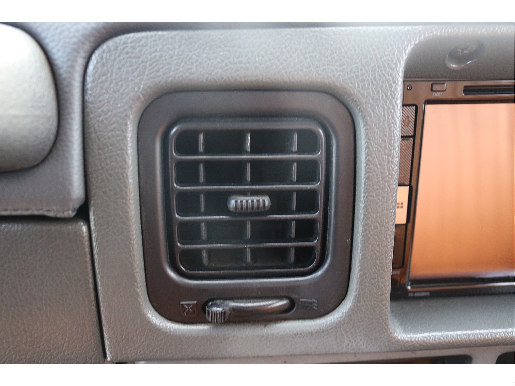 エアコン吹き出し口