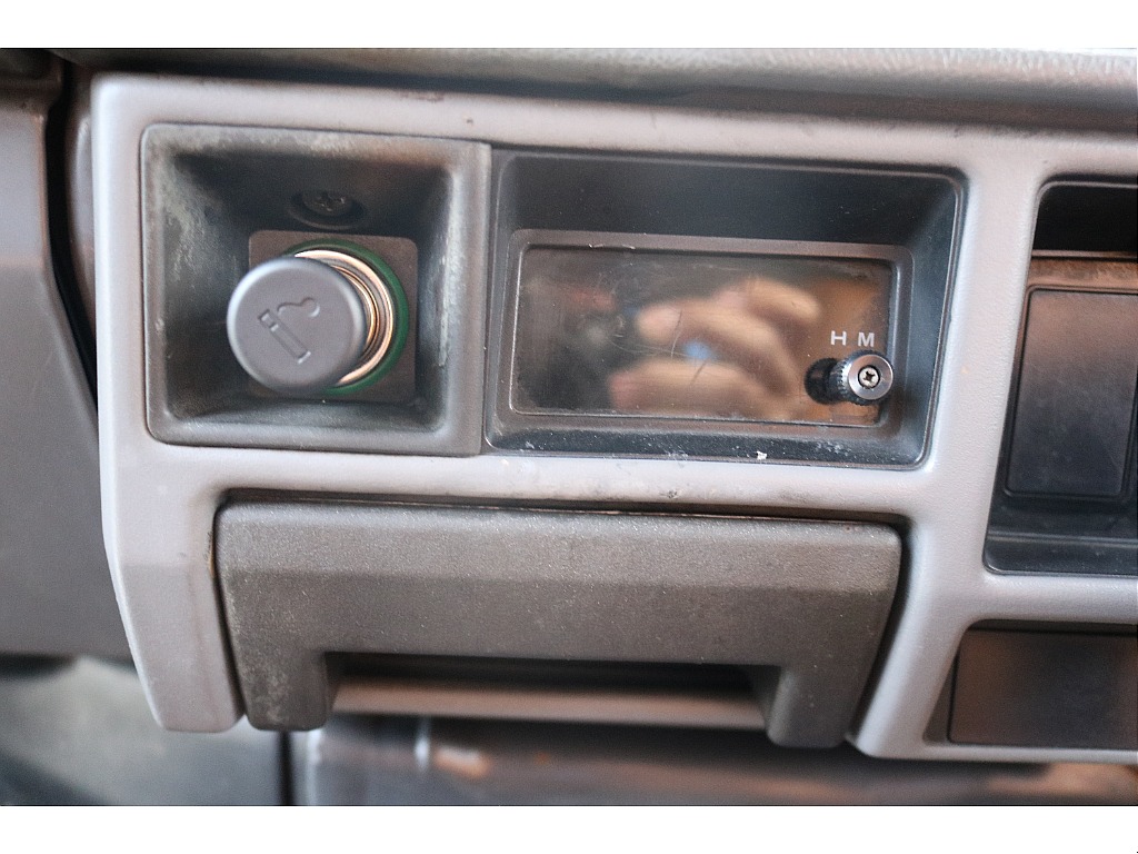 シガーソケット/灰皿