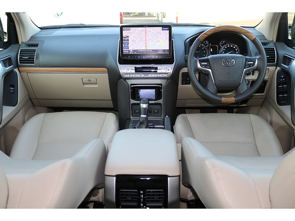 トヨタ ランドクルーザープラド(2枚目)