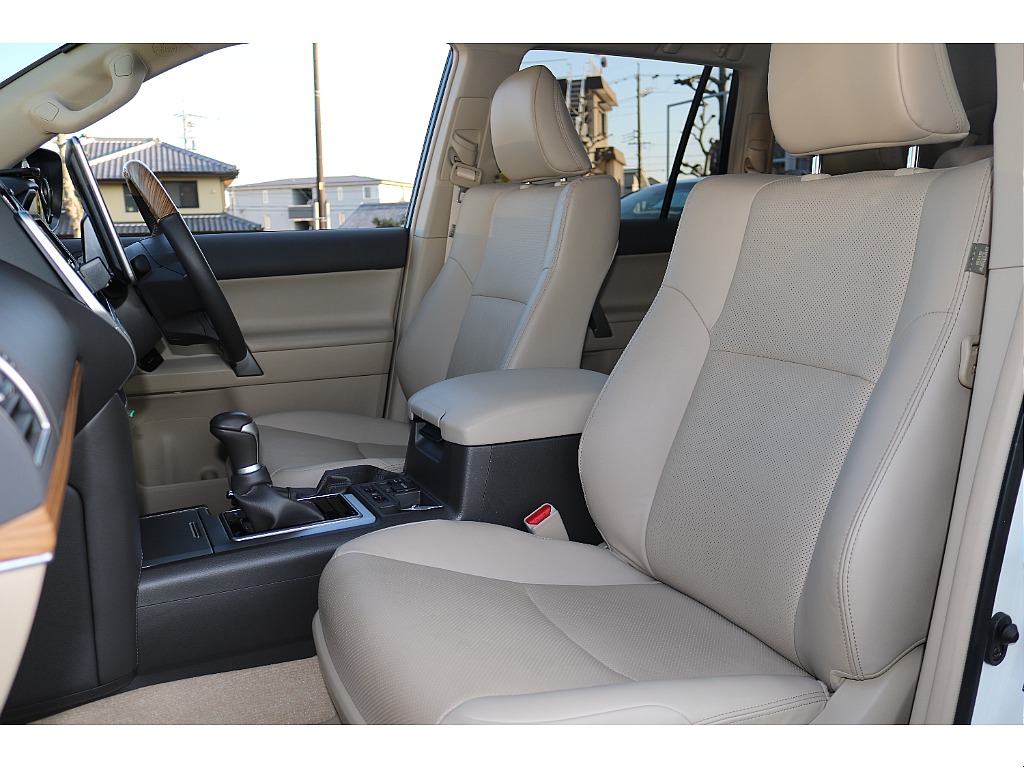 トヨタ ランドクルーザープラド(13枚目)