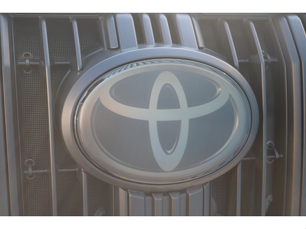 TOYOTAエンブレム