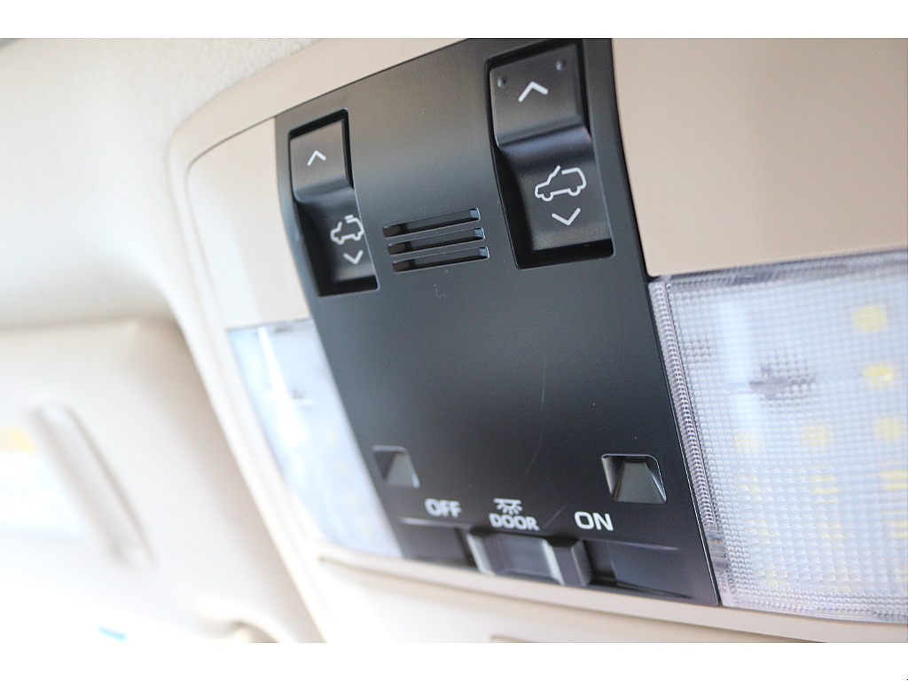 サンルーフスイッチ