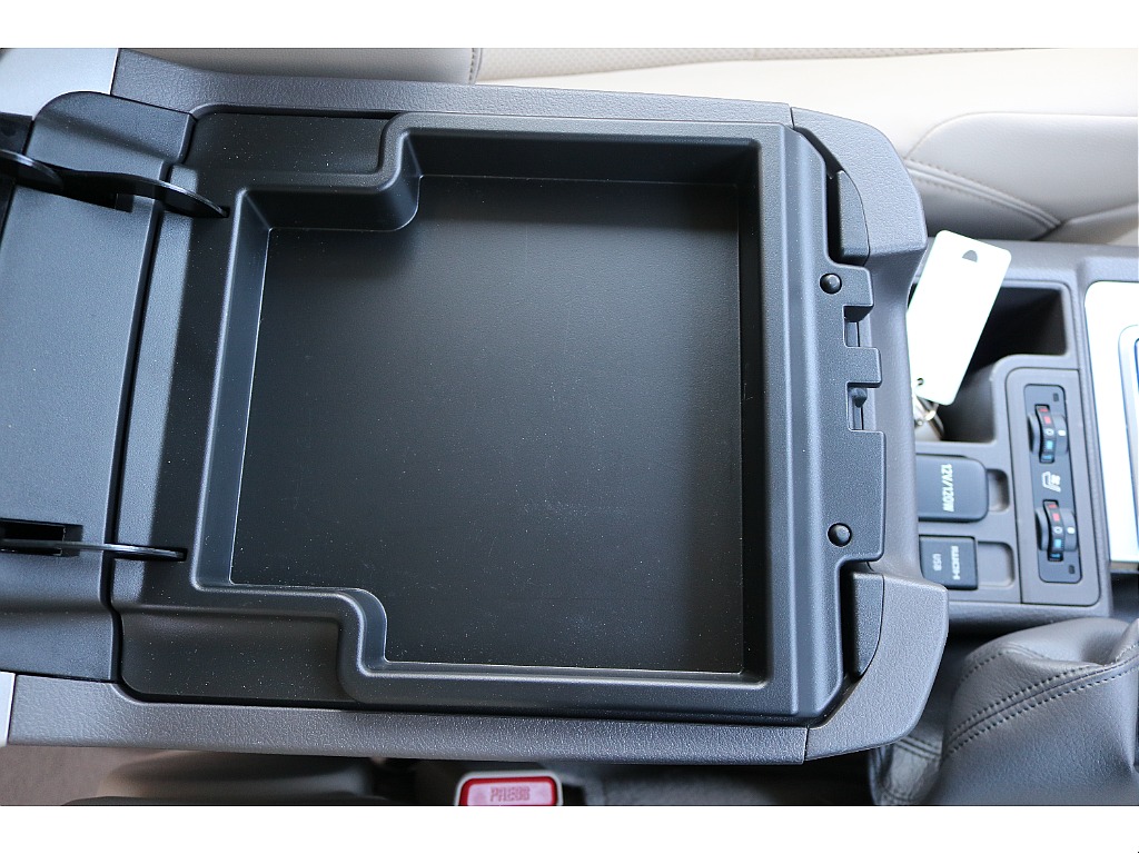 センターコンソール