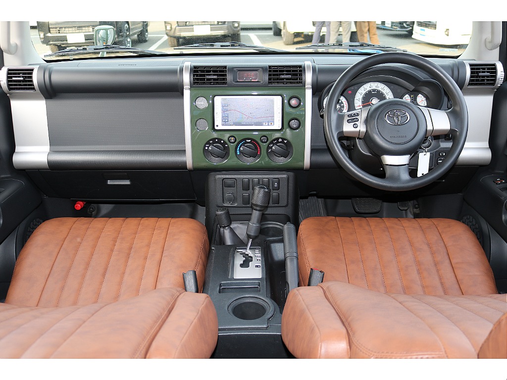 トヨタ FJクルーザー(2枚目)