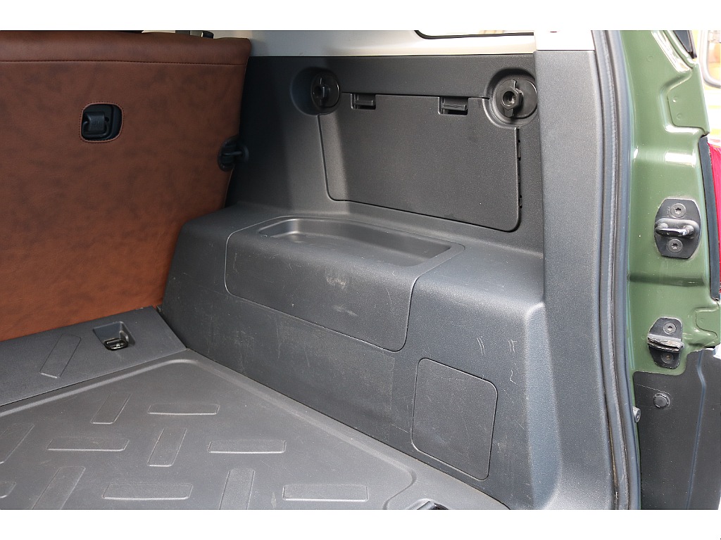 ラゲッジサイド